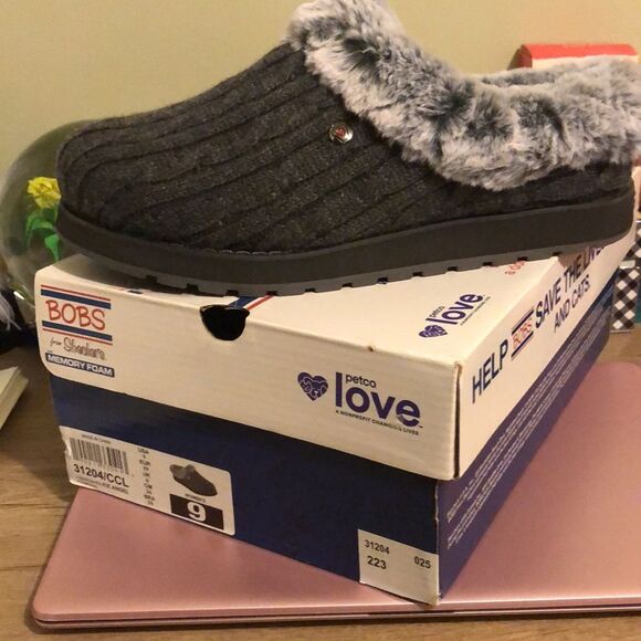 Bobs from skechers with memory foam size 9 new in box - Picture 1 of 5